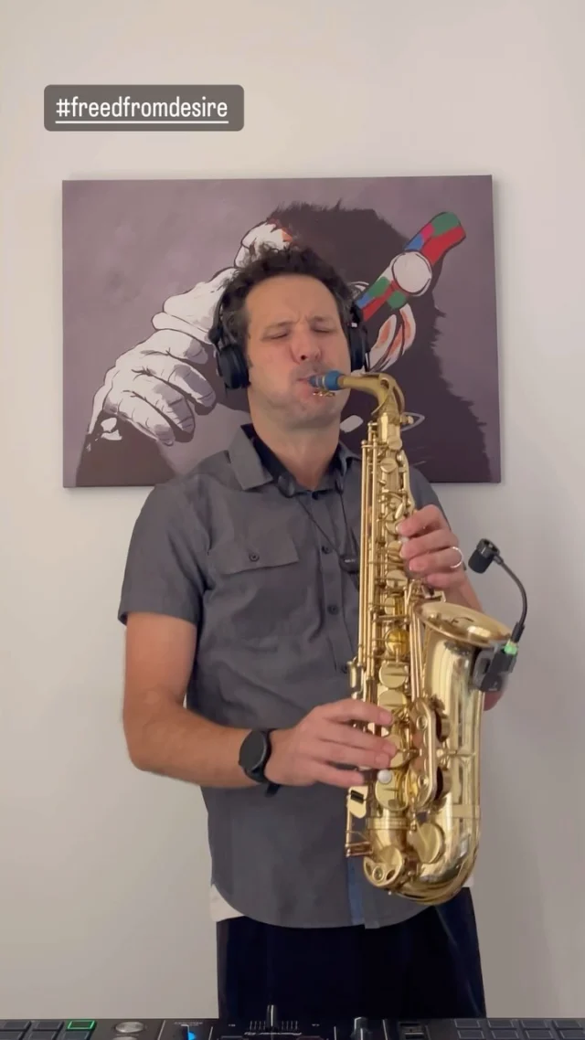 #freedfromdesire @galaofficialpage 
One of my favourite party anthems to play - weddings, yachts, and clubs! Looking forward to hear this on a big system very soon…

#internationalwedding
#yachtpartydubai 
#dubaibride
#weddingsax
#weddinginspo 
#eventsdubai