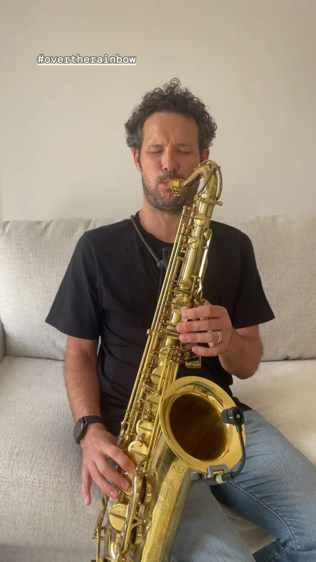 Over the rainbow - probably one of tracks I’ve been playing the longest since I’ve playing in Dubai I think! Resonates with so many people for so many reasons - perfect for weddings, private dinners, corporate events… 

#weddingsax 
#weddingmusic 
#weddinginspo 
#eventsdubai 
#Private dinner
#corporateevents 
#hospitality