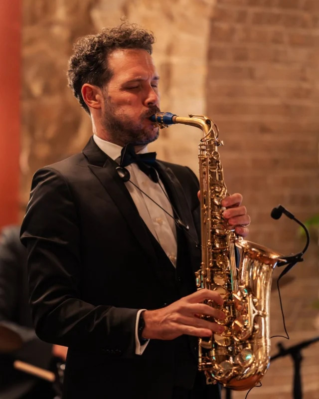 Last trip to #ksa was amazing - to play in THE top Italian Restaurant, @mamomichelangeloksa #riyadh 

Cannot wait to go back this season with more #italianstyle and @markzittieifratellicoltelli 

#sax 
#saxplayer 
#internationalmusician 
#finedining 
#italiancuisine 
#italianfood 
#saudimusicians
